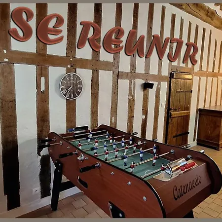 Maison Champètre Avec 8 Couchage à 35' Proche Cinéma Tsf 77 Au Milieu D'un Corps De Ferme Casa de Férias Coulommiers