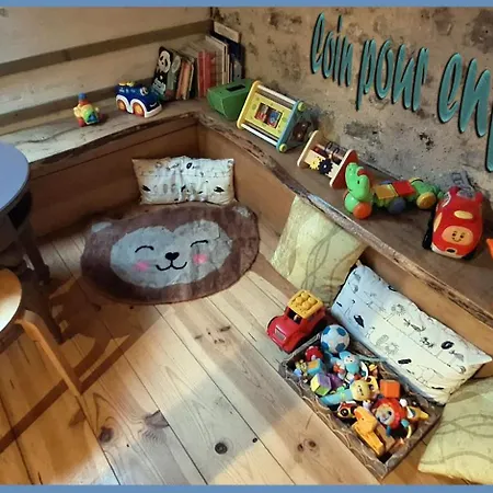 Holiday home Maison Champetre Avec 8 Couchage A 35' Proche Cinema Tsf 77 Au Milieu D'un Corps De Ferme